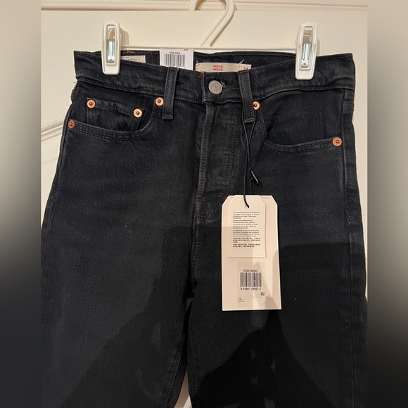 Levi’s Wedgie Jeans - Size 24 - Color: “Wild bunch” - Picture 4 of 4